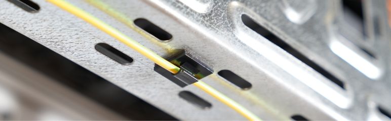 Magneettiset kiinnikkeet ja pidikkeet