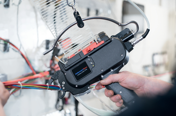 Automaattinen sidontajärjestelmä maks. 20 mm nipun halkaisijalle Autotool 2000 CPK hybrid